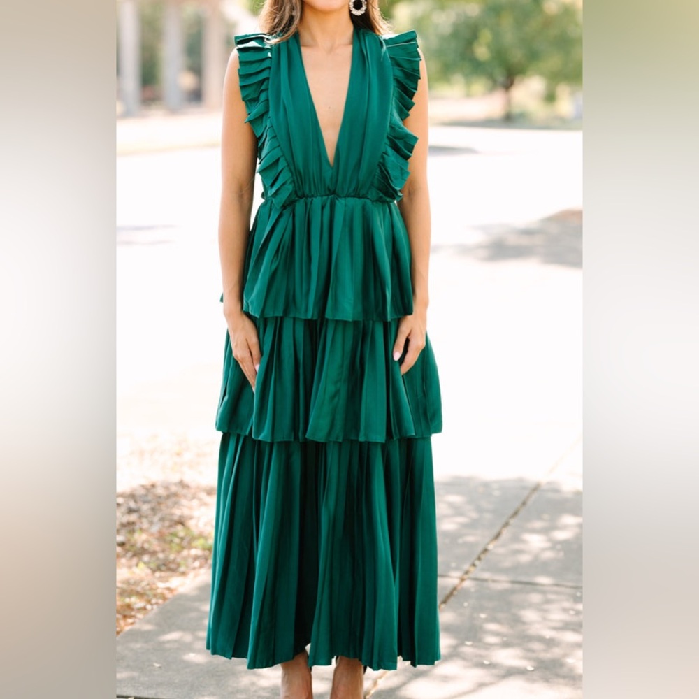 For The Drama Apline Green Ruffled Midi Dress  size M